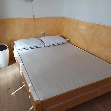 Aniko Apartmanhaz * Balatonföldvár