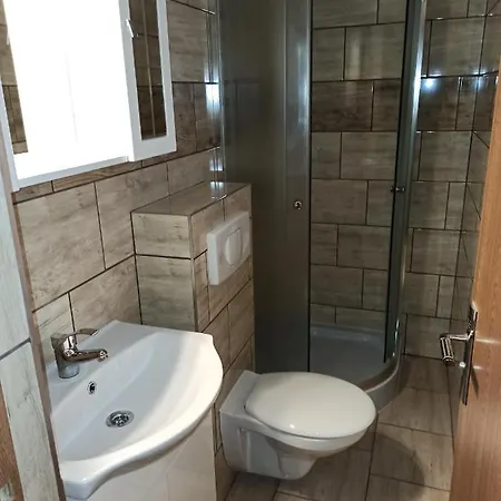Aniko Apartmanhaz *