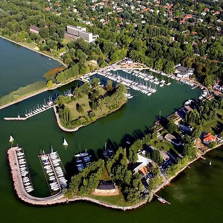 Aniko Apartmanhaz
