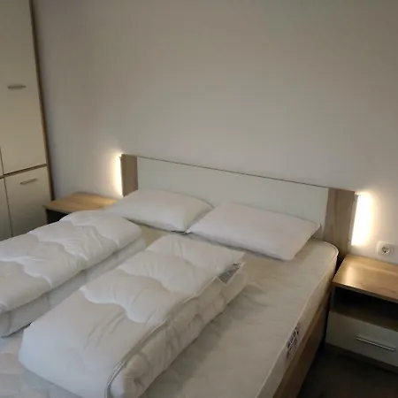 Aniko Apartmanhaz * Balatonföldvár