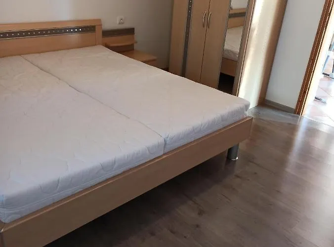아파트 Aniko Apartmanhaz *