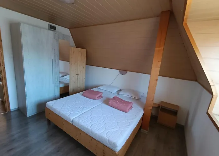 Aniko Apartmanhaz Balatonföldvár