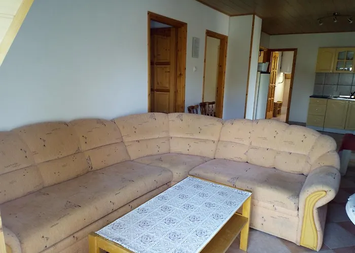 Aniko Apartmanhaz *